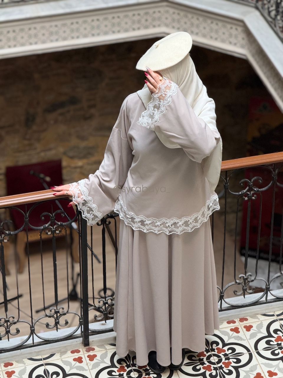 ENSEMBLE LARYAM