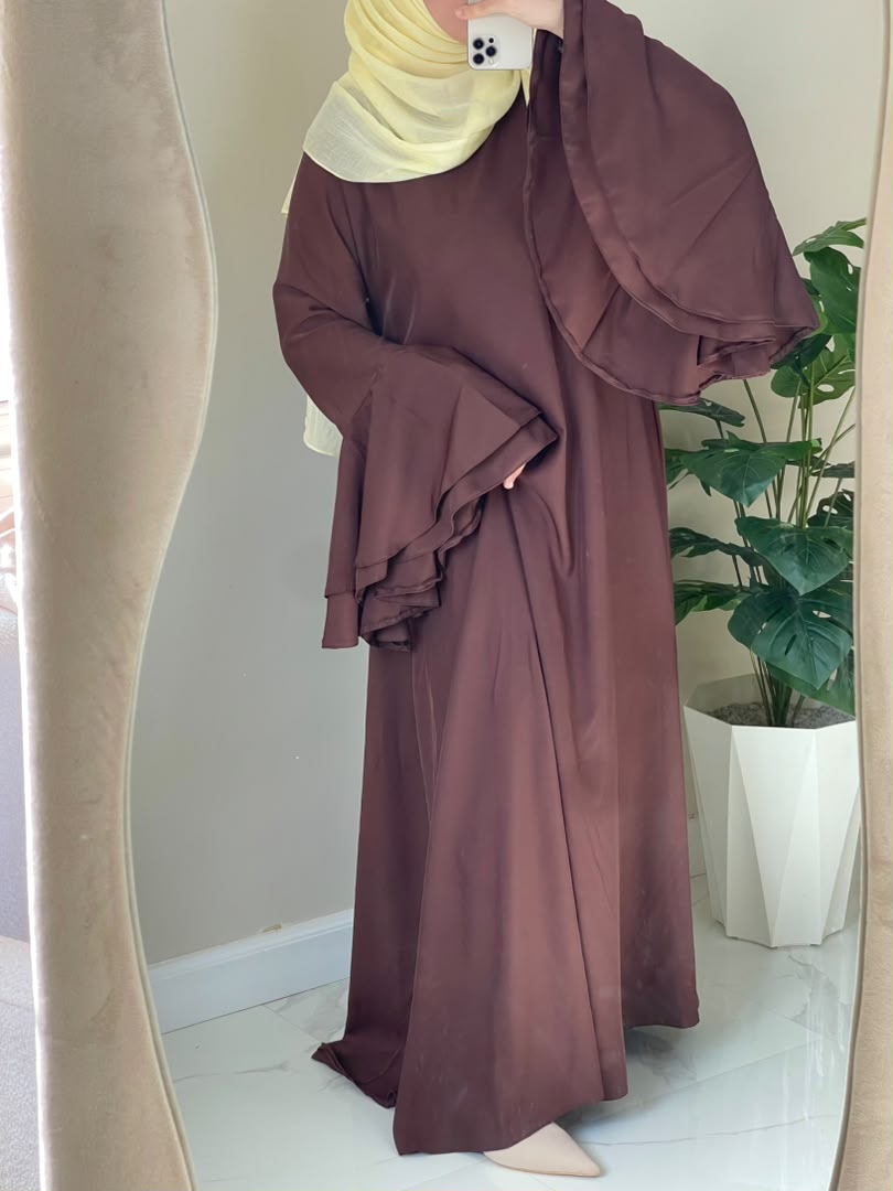 Robe lydia